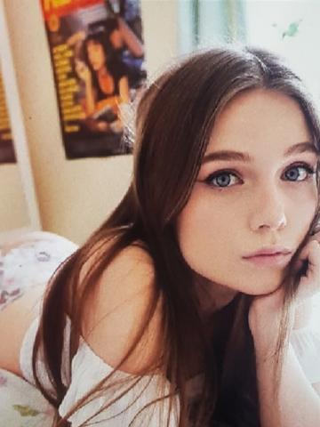 Полина